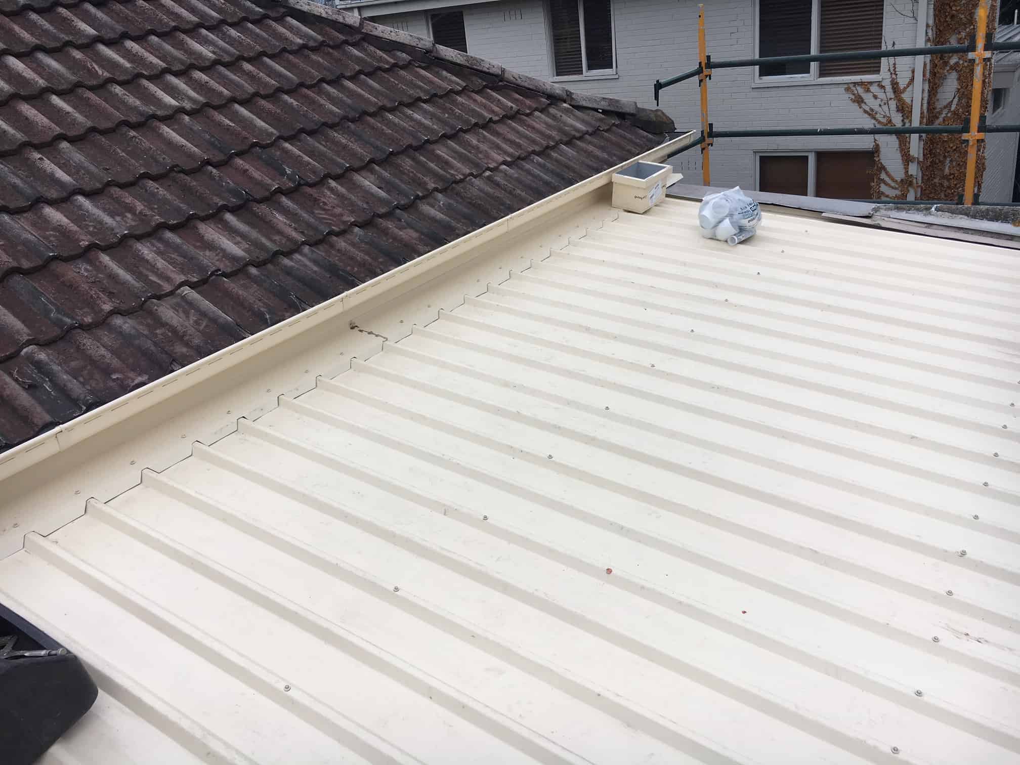 roofing services carrum, cream colorbond roofing